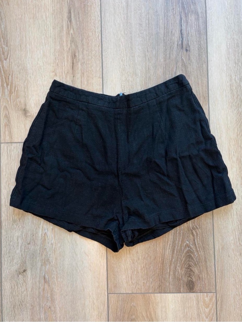 White Fox Boutique Black High-Waist Women's Shorts